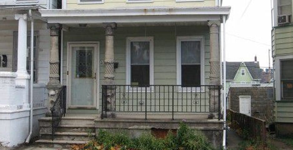 31_Glen_Avenue